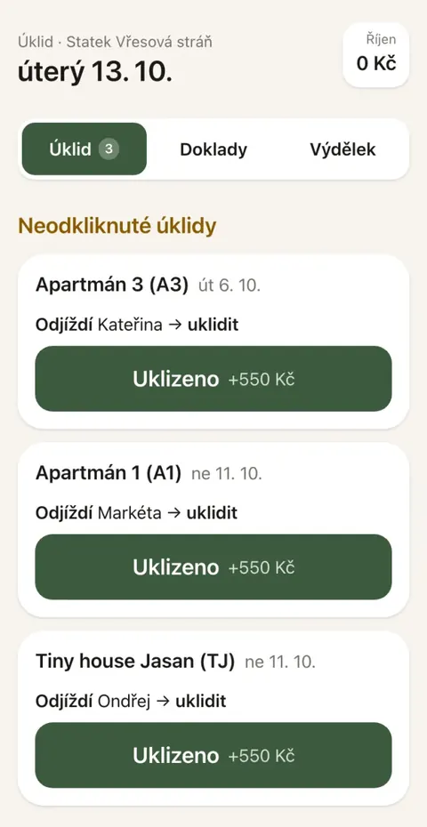 Náhled aplikace pro zaměstnance v telefonu: plán úklidů